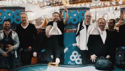 Her er 888Pokers danske drenge til Crazy Eights i Las Vegas