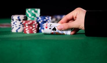 Her kan du spille poker i Danmark – en hyggelig guide til landets kendte pokersteder